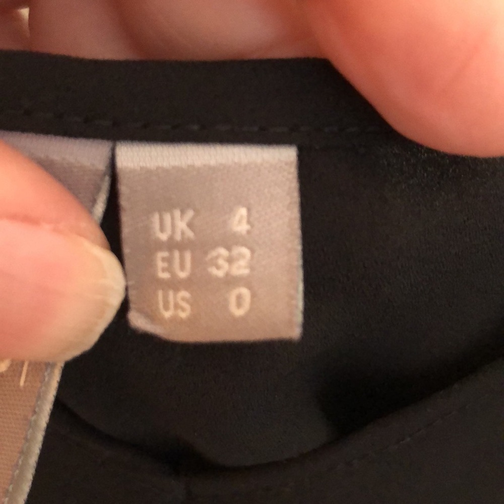 ASOS Black Top Blouse Sz 0 - Picture 4 of 8